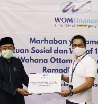Ramadhan 1441 H, WOM Finance Bagikan Al-Quran